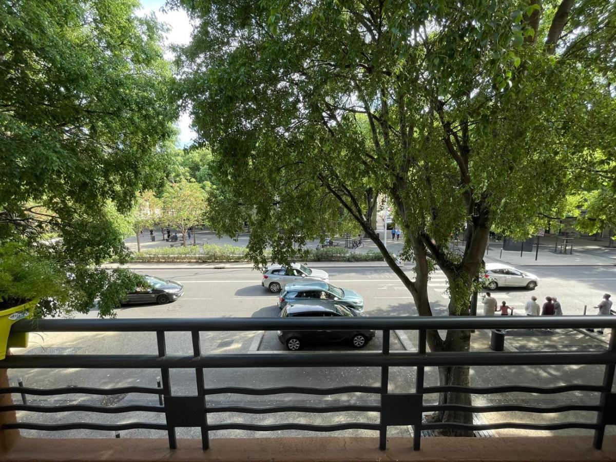 Empire Hotel Nîmes Kültér fotó