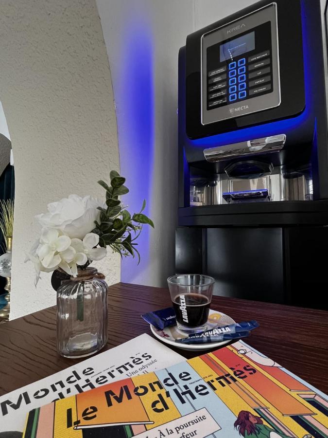Empire Hotel Nîmes Kültér fotó