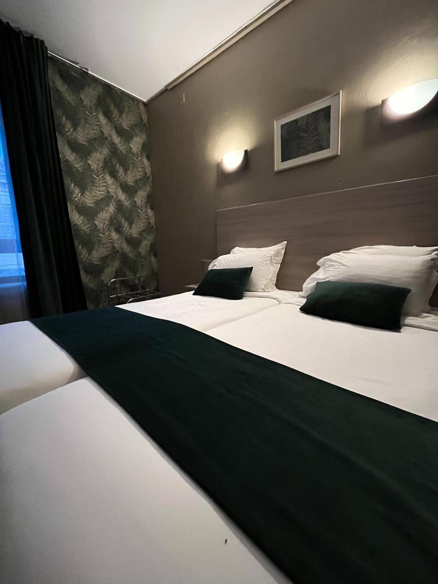 Empire Hotel Nîmes Kültér fotó