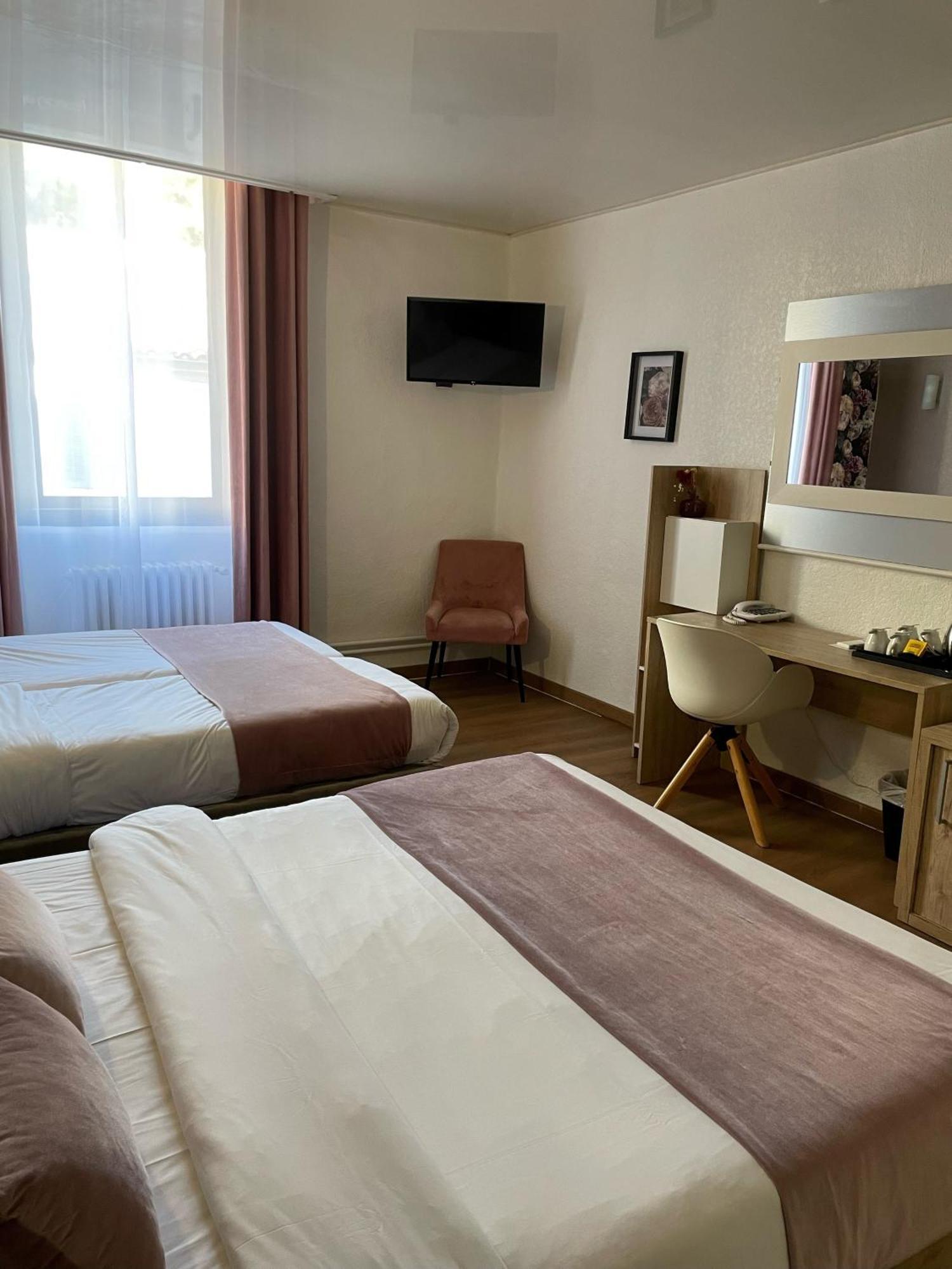 Empire Hotel Nîmes Kültér fotó