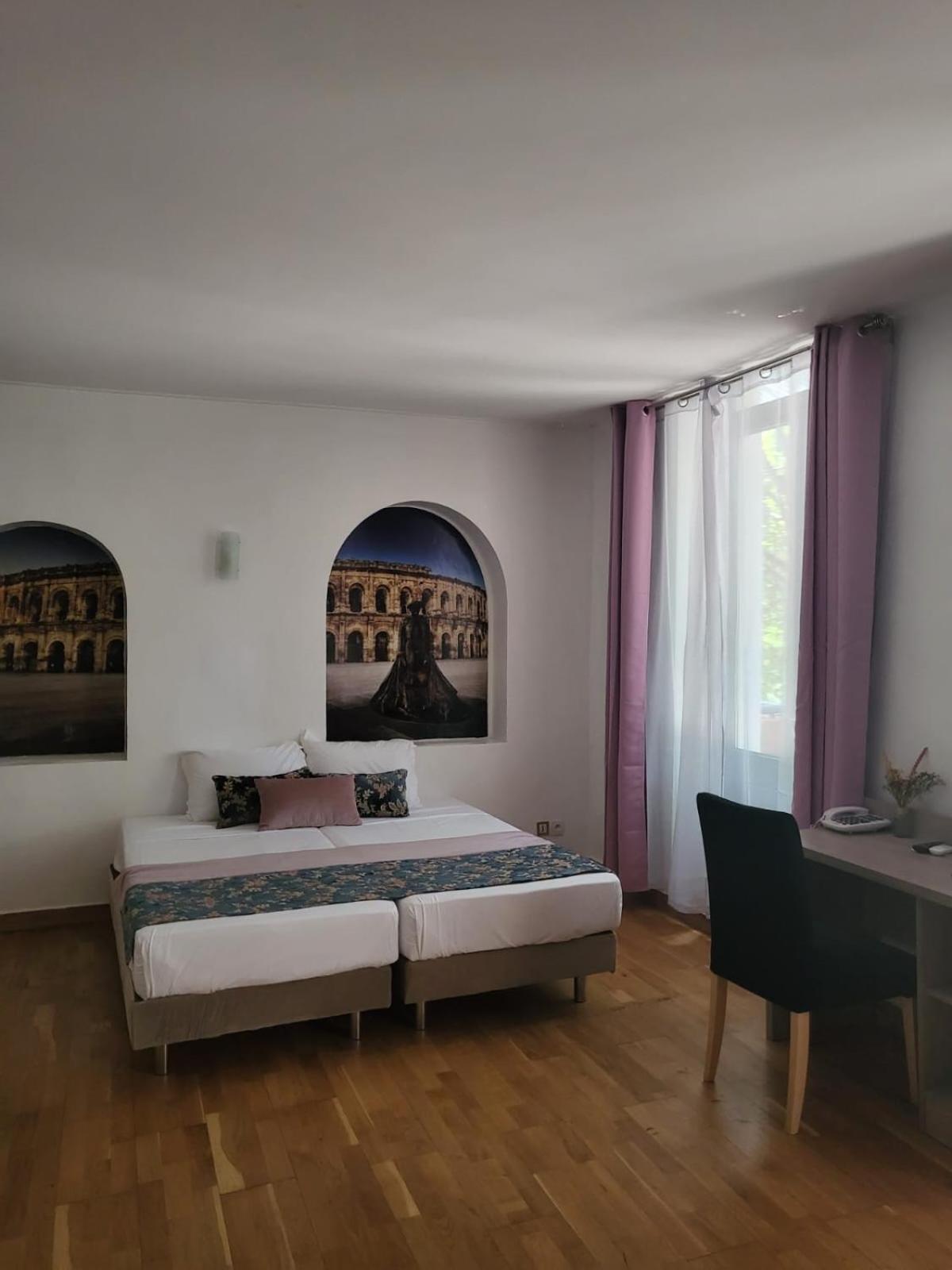 Empire Hotel Nîmes Kültér fotó