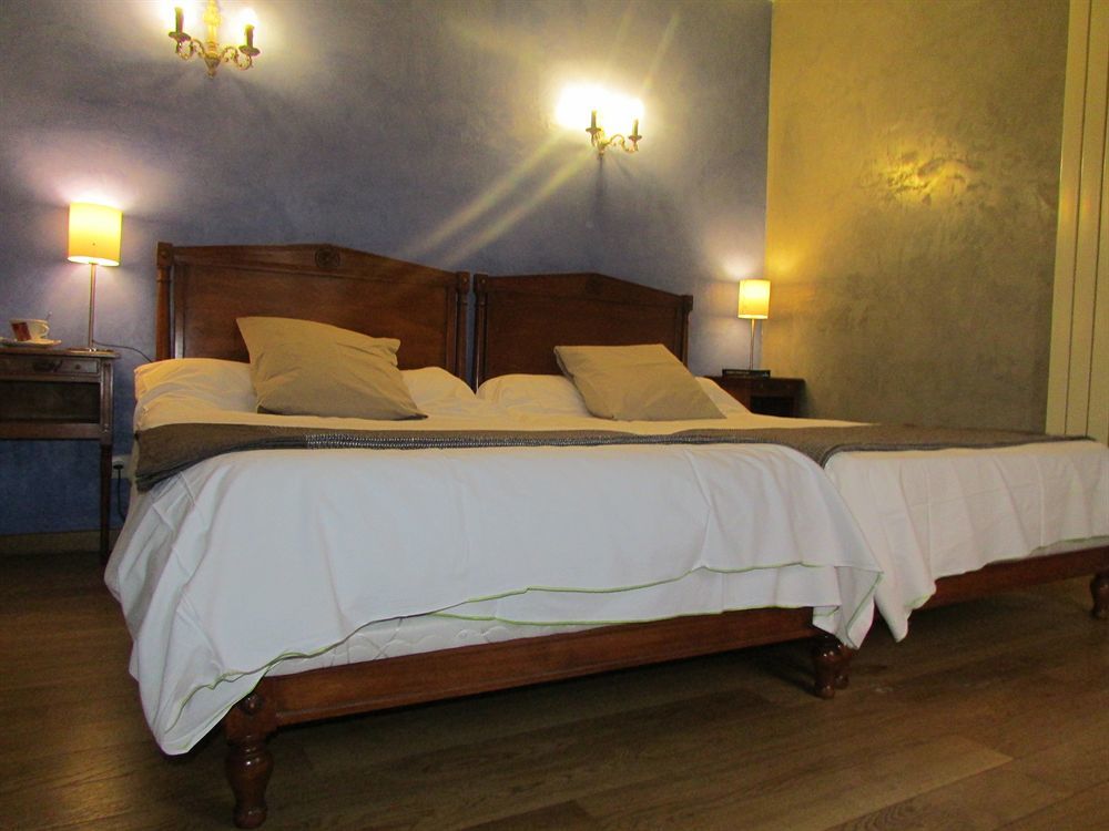 Empire Hotel Nîmes Kültér fotó